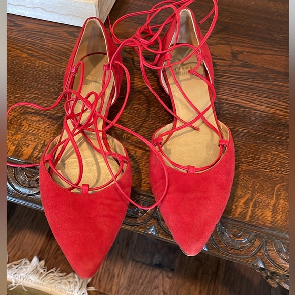 Stuart Weitzman Red Gilligan Lace-up D'orsay
Flats. Size 7 1/2 good condition! - Picture 3 of 8